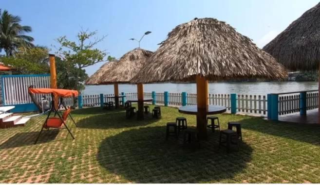 Hotel La Cueva Del Pirata Касітас Екстер'єр фото